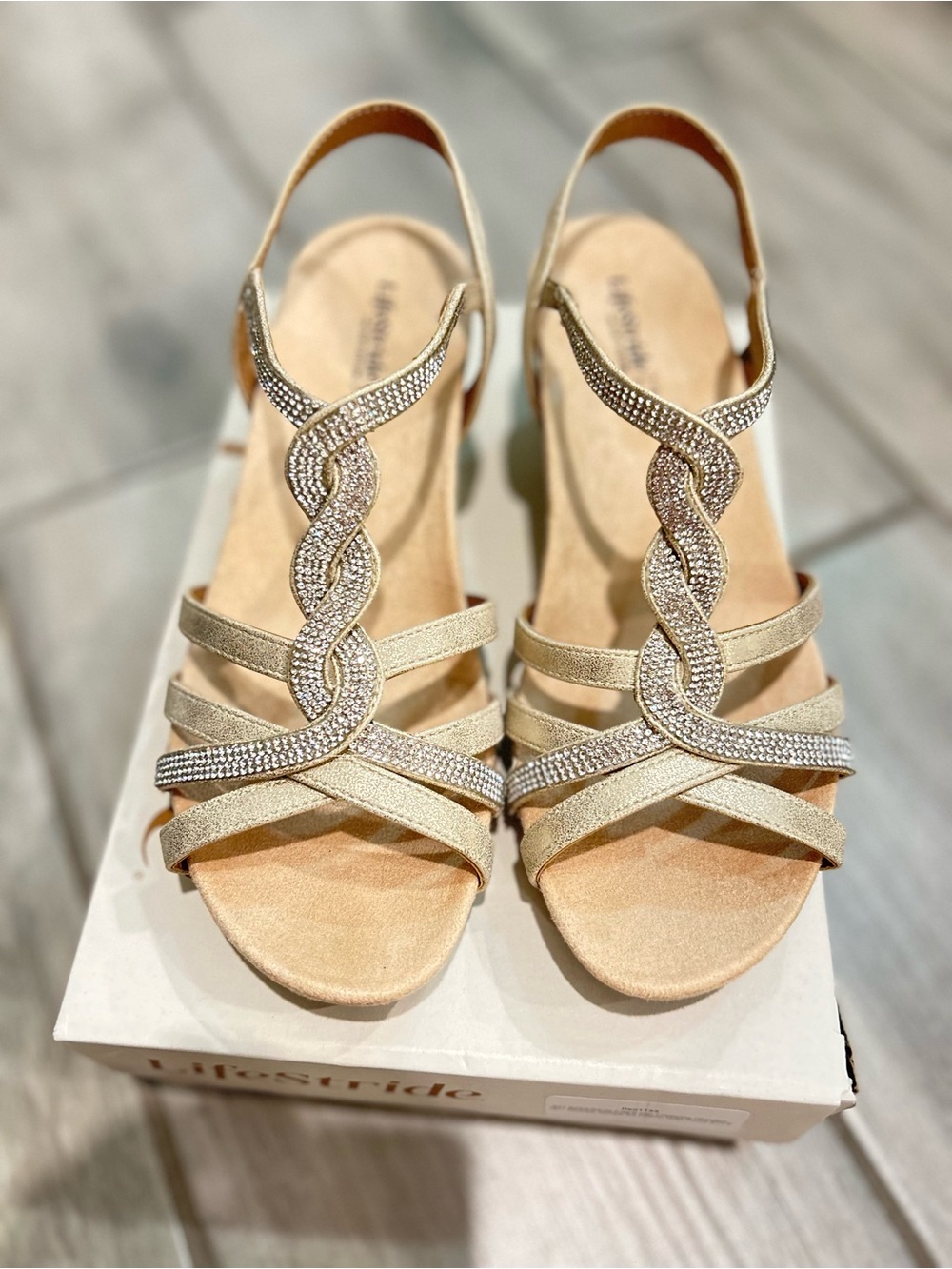 Life Stride Women's Tan Metallic Wedge Sandals Size 7.5